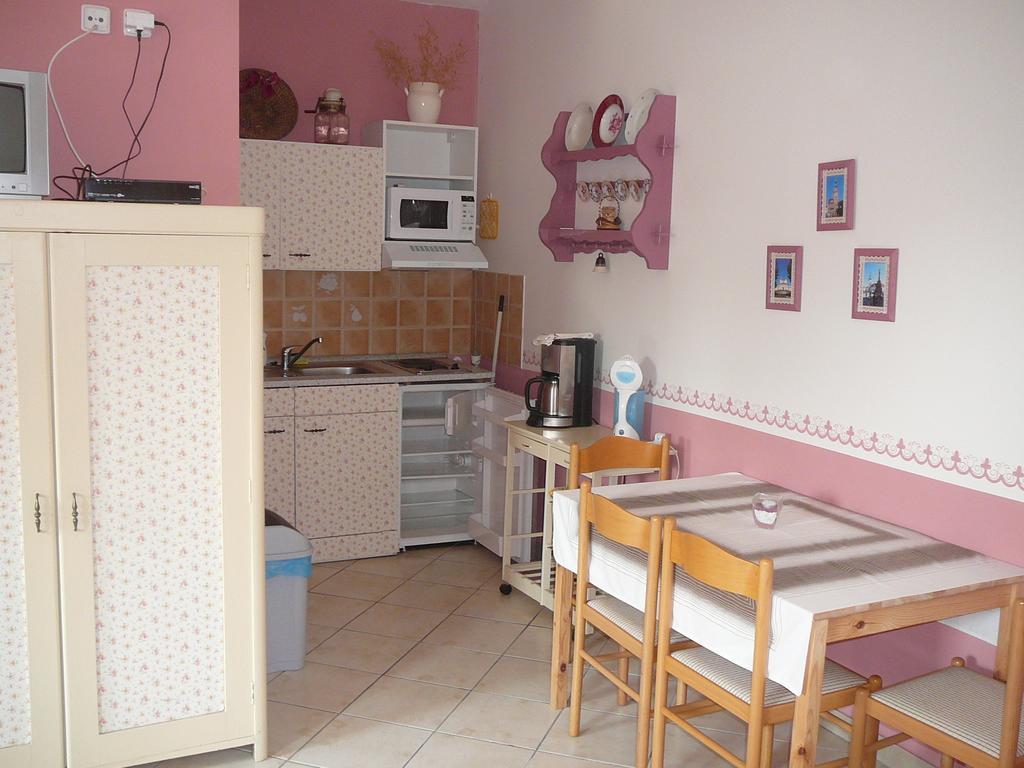 Apartamento La Ferme De Sissi Smrzice Habitación foto
