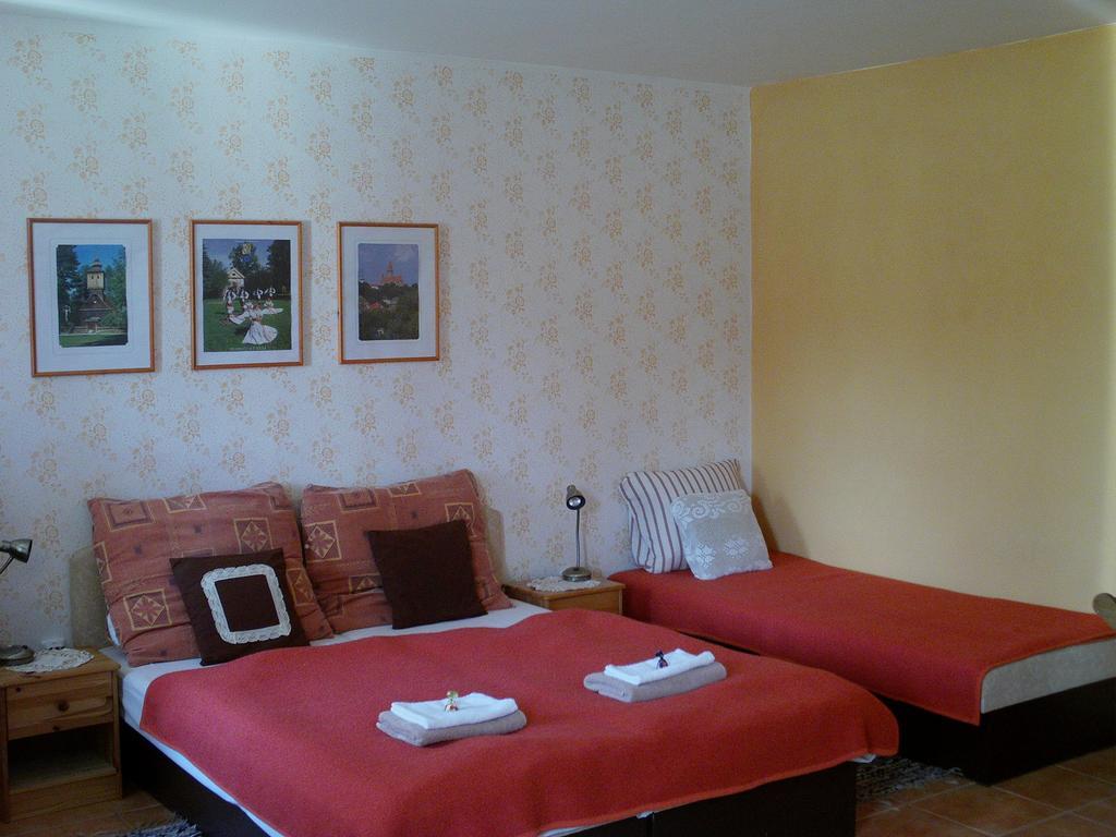 Apartamento La Ferme De Sissi Smrzice Habitación foto