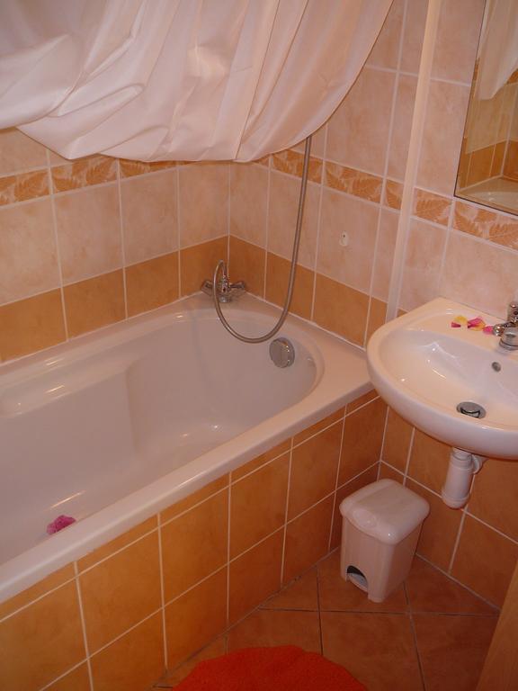Apartamento La Ferme De Sissi Smrzice Habitación foto